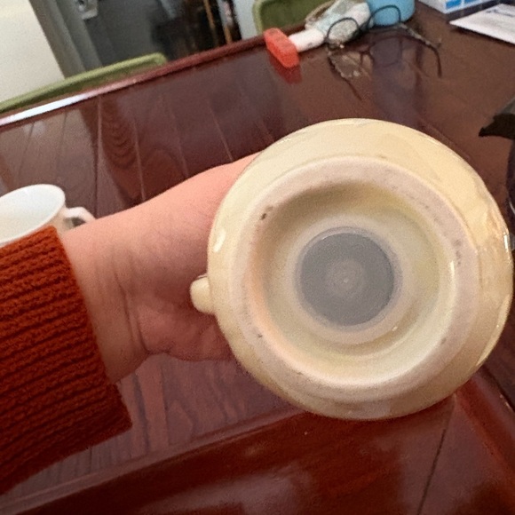 Vintage Hall China Jewel Tea Autumn Leaf Salt and Pepper Shakers - Picture 7 of 7